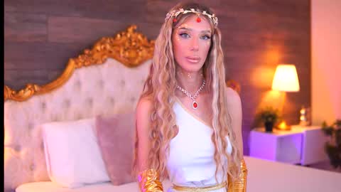 Ellie online show from 10.31.25