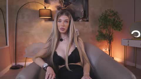 Ellie online show from 11.26.25