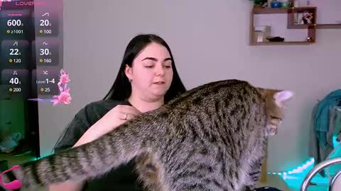 Ellie online show from 03.11.25