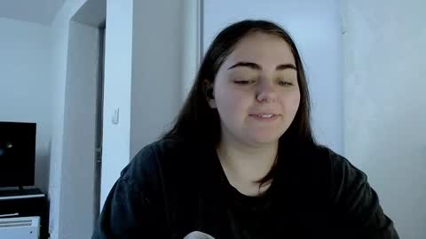 Ellie online show from 04.17.26