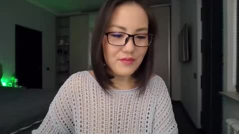 Snapshot of elliesoft chatting on 09.24.25 elliesoft online show from 09.24.25