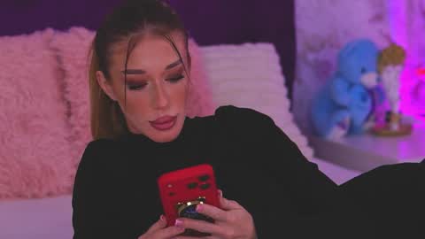 EllinaNuria online show from 03.29.26