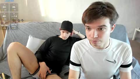 Snapshot of elliot_winki chatting on 05.17.26 elliot_winki online show from 05.17.26