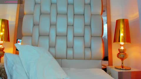 E L L I O T    V E L E Z online show from 01.08.25