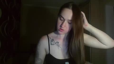 Snapshot of elliza_snow chatting on 04.16.26 Eliza online show from 04.16.26