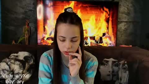 Snapshot of elly_ary chatting on 03.17.26 elly_ary online show from 03.17.26