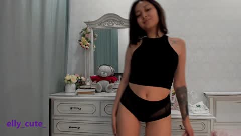 Elly Cute  online show from 12.04.24