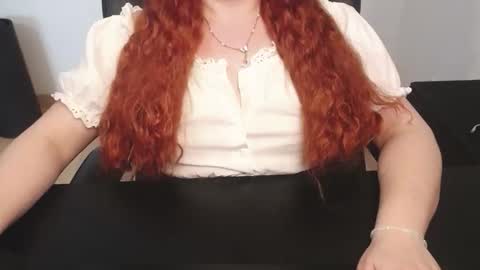 Elly online show from 04.19.26