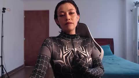 Emy Castro online show from 10.17.25