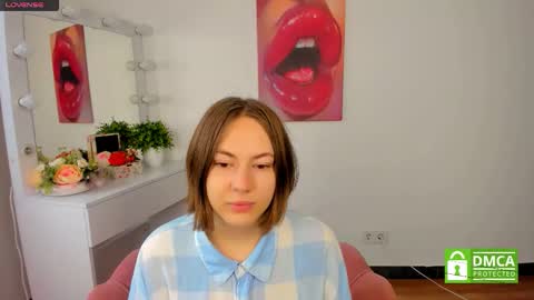 elma_lily online show from 10.10.25