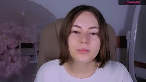 elma_lily online show from 10.31.25