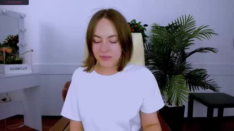 elma_lily online show from 11.14.25