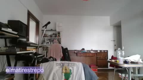 Mati Restrepo online show from 11.23.25