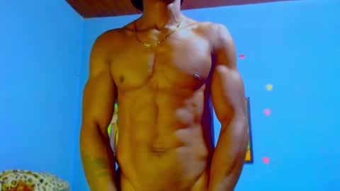 elmiltonnjakee online show from 04.15.26