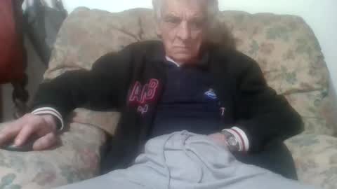 Snapshot of elmo191271 chatting on 10.13.25 elmo191271 online show from 10.13.25