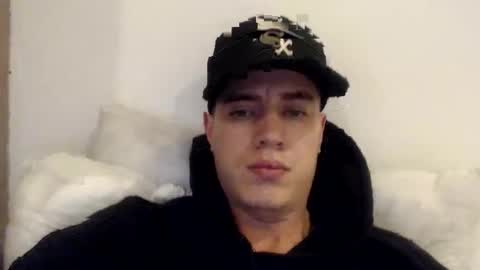 Snapshot of elmono33 chatting on 02.08.25 elmono33 online show from 02.08.25