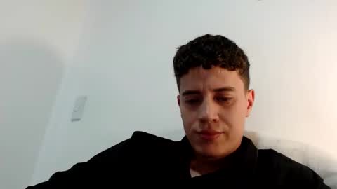 Snapshot of elmono33 chatting on 12.16.25 elmono33 online show from 12.16.25