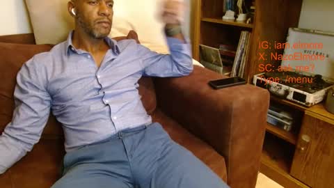 My name is Elmore. Please say hello I like to chat with you. If you have requests or dirty talk please use tip online show from 10.23.25