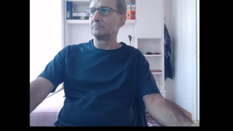 Snapshot of eloieloieloieloi chatting on 09.12.25 eloieloieloieloi online show from 09.12.25