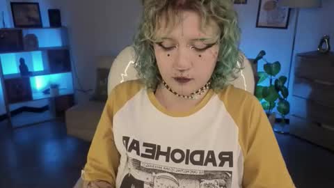 Eloise  . online show from 01.07.26