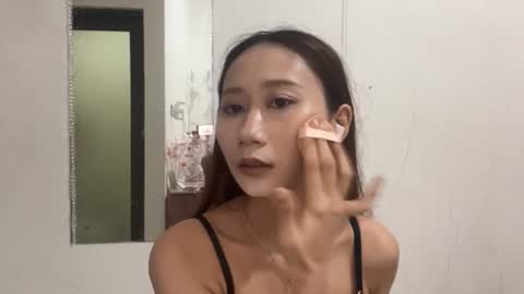 Snapshot of eloisprovino chatting on 06.18.26 Eva online show from 06.18.26