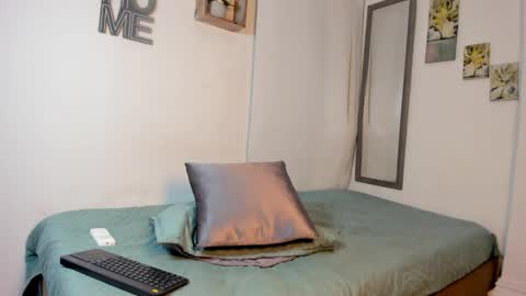 elpekas247 online show from 04.08.26