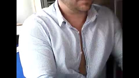 elpeladilla online show from 11.23.25