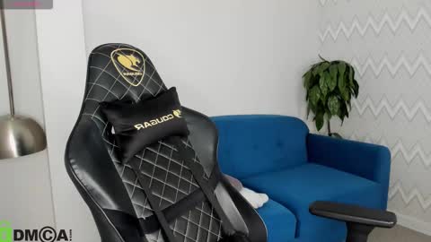 elsa_carterr online show from 10.20.25