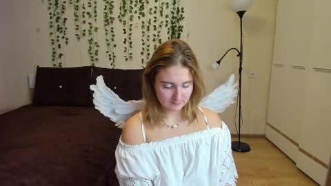 Elsa  online show from 11.02.25