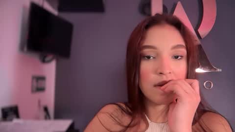  ELSA  online show from 09.25.25