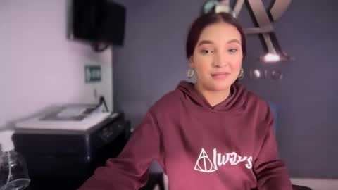  ELSA  online show from 10.01.25