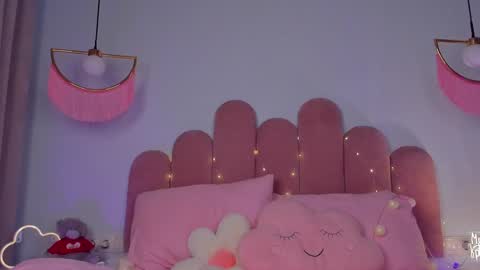 Snapshot of elsa_xo chatting on 01.19.25 Michelle online show from 01.19.25