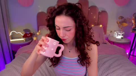 Snapshot of elsa_xo chatting on 02.01.25 Michelle online show from 02.01.25