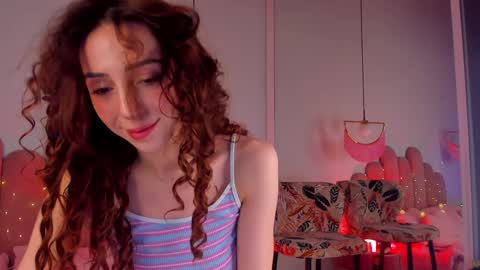 Snapshot of elsa_xo chatting on 02.01.25 Michelle online show from 02.01.25