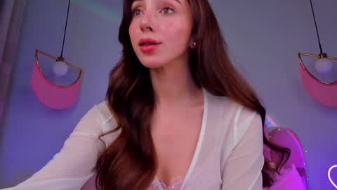 Snapshot of elsa_xo chatting on 02.19.25 Michelle online show from 02.19.25