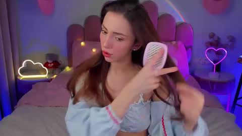Snapshot of elsa_xo chatting on 02.27.25 Michelle online show from 02.27.25