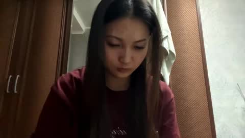 Mia online show from 05.08.26