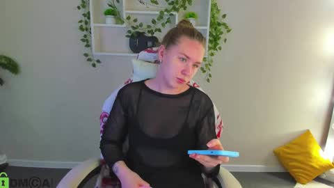 Elsie online show from 11.07.25