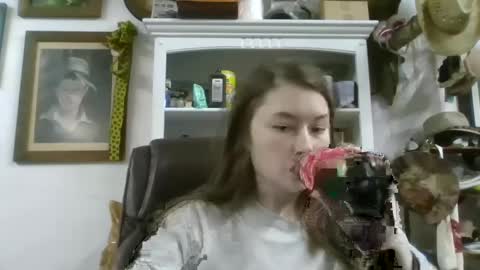 Snapshot of elsierain469 chatting on 09.16.25 Elsie Rain online show from 09.16.25