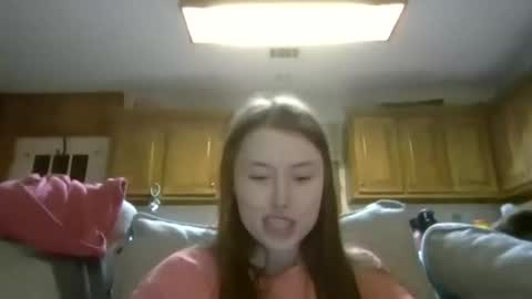 Elsie Rain online show from 12.19.25