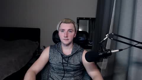 Elvin Vaenight online show from 10.14.25