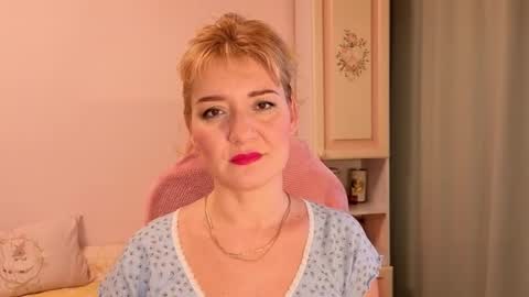 Elvira online show from 11.20.25