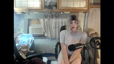 elvymay online show from 10.24.25