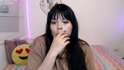 Snapshot of elymoon chatting on 05.27.26 Ely online show from 05.27.26