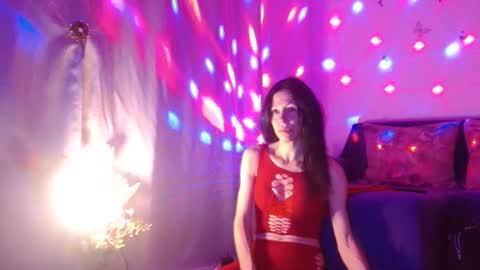 Elisa online show from 11.26.25