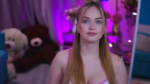 Elyssa online show from 04.14.26