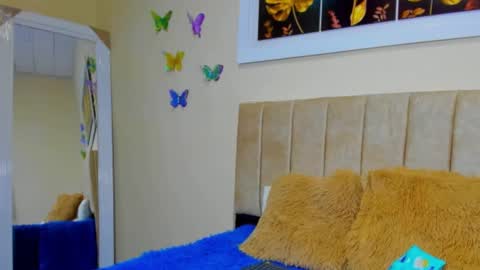 Snapshot of ema_garciaa chatting on 09.10.25 ema garcia online show from 09.10.25