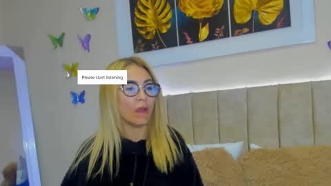 Snapshot of ema_garciaa chatting on 09.23.25 ema garcia online show from 09.23.25