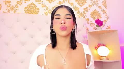 Ema Lambert  online show from 10.21.25