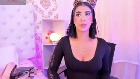 Snapshot of ema_lambert chatting on 02.10.26 Ema Lambert online show from 02.10.26